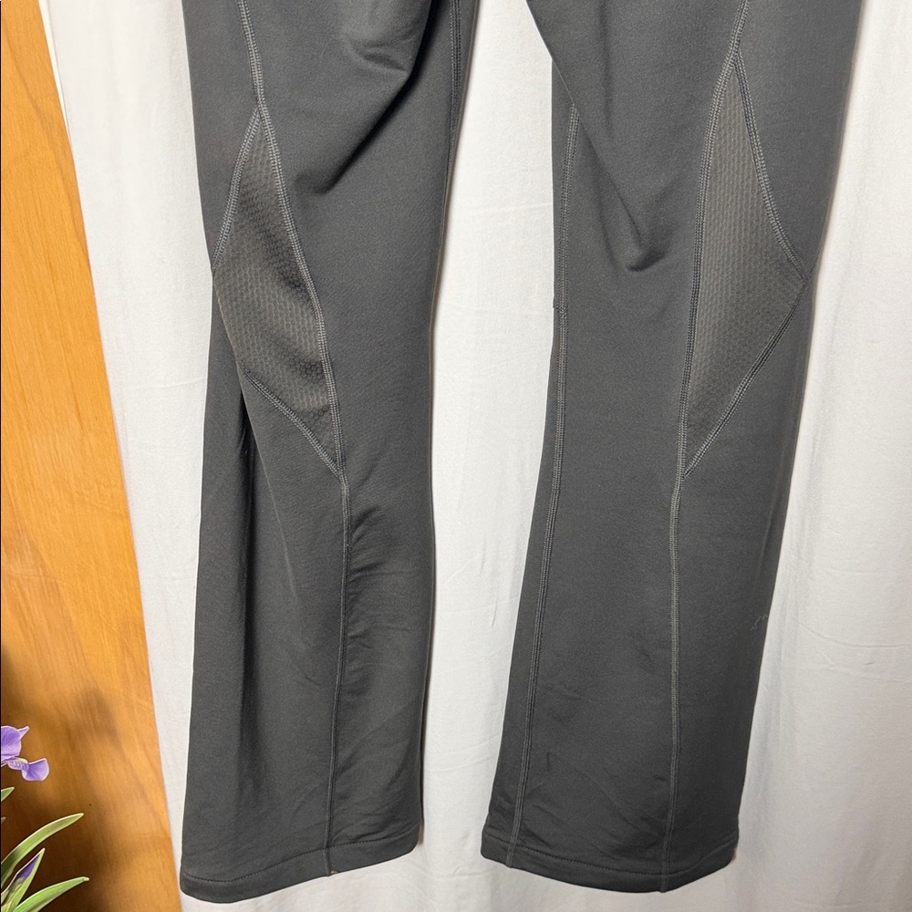 The North Face Women’s Gray Flight Series Active Pants Size Medium - Picture 5 of 8